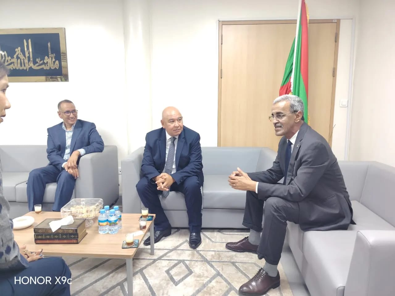 نواكشوط: وزير المعادن والصناعة يبحث مع سفير تايلاند تعزيز التعاون